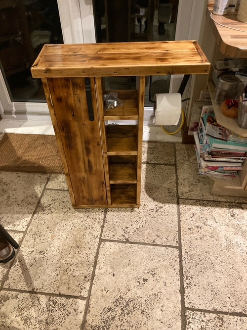 Bathroom storage unit